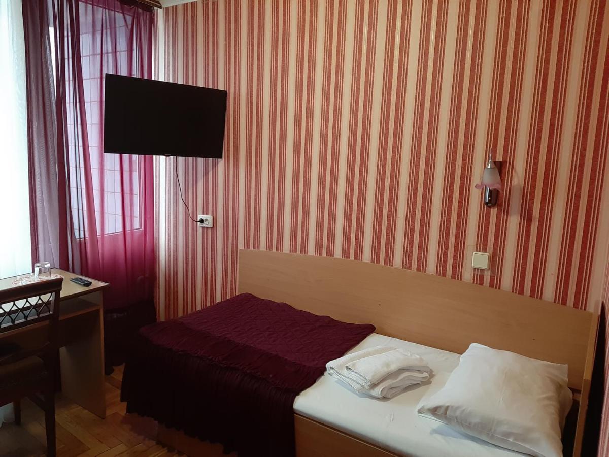 Tourist Hotel 카리프 외부 사진