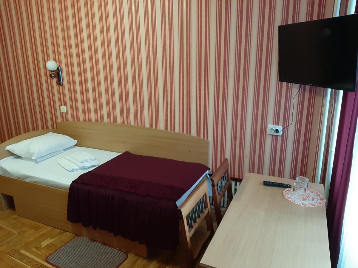 Tourist Hotel 카리프 외부 사진