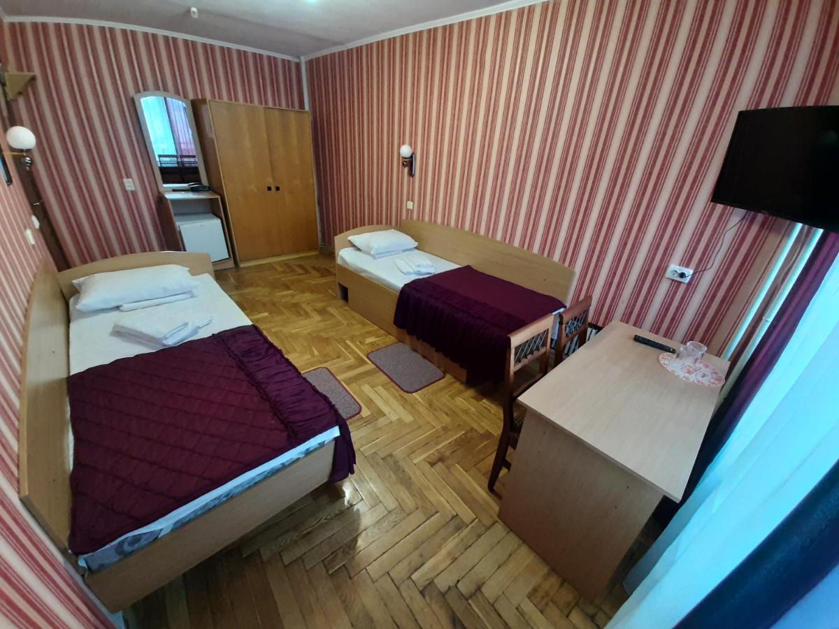 Tourist Hotel 카리프 외부 사진